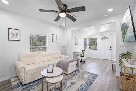 Casa en alquiler en Tampa, Florida, 2 dormitorios, 69.12 m2 № 1903332 - foto 6
