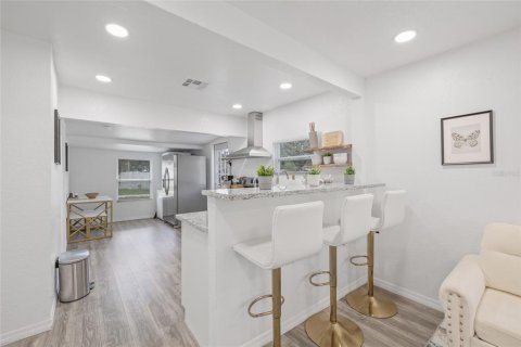 Casa en alquiler en Tampa, Florida, 2 dormitorios, 69.12 m2 № 1903332 - foto 8