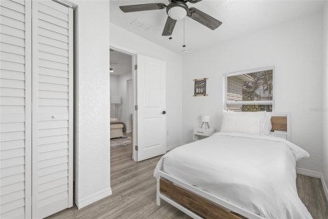 Casa en alquiler en Tampa, Florida, 2 dormitorios, 69.12 m2 № 1903332 - foto 24
