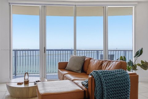Condo in Miami, Florida, 2 bedrooms  № 2086325 - photo 8