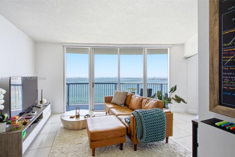 Condo in Miami, Florida, 2 bedrooms  № 2086325 - photo 5
