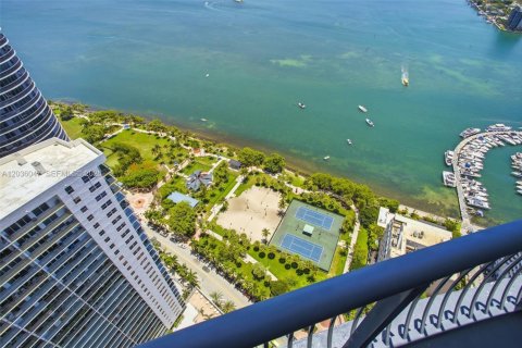 Condo in Miami, Florida, 2 bedrooms  № 2086325 - photo 24