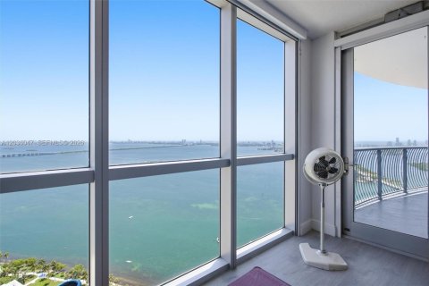 Condo in Miami, Florida, 2 bedrooms  № 2086325 - photo 22