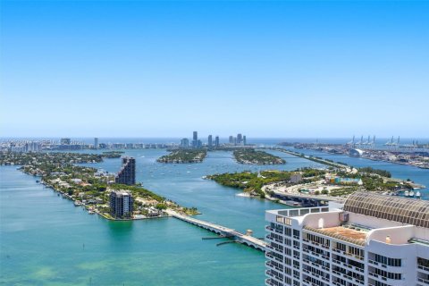 Condo in Miami, Florida, 2 bedrooms  № 2086325 - photo 29