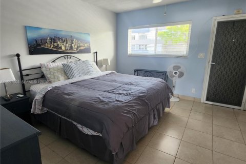 Condominio en venta en Fort Lauderdale, Florida, 1 dormitorio, 65.03 m2 № 2067175 - foto 11