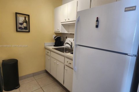 Condominio en venta en Fort Lauderdale, Florida, 1 dormitorio, 65.03 m2 № 2067175 - foto 8
