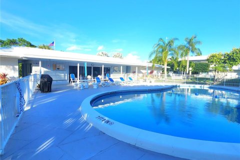 Condominio en venta en Fort Lauderdale, Florida, 1 dormitorio, 65.03 m2 № 2067175 - foto 26