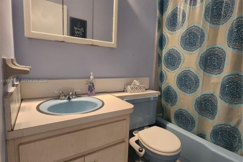 Condominio en venta en Fort Lauderdale, Florida, 1 dormitorio, 65.03 m2 № 2067175 - foto 15