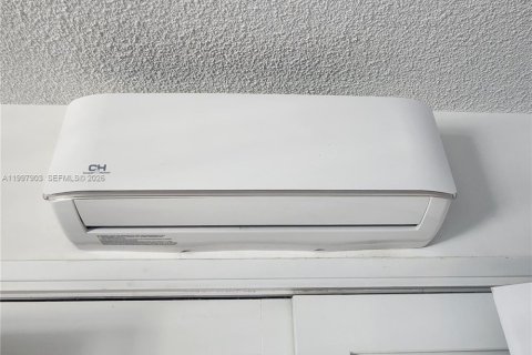 Condominio en venta en Fort Lauderdale, Florida, 1 dormitorio, 65.03 m2 № 2067175 - foto 16