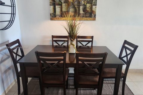 Condominio en venta en Fort Lauderdale, Florida, 1 dormitorio, 65.03 m2 № 2067175 - foto 3