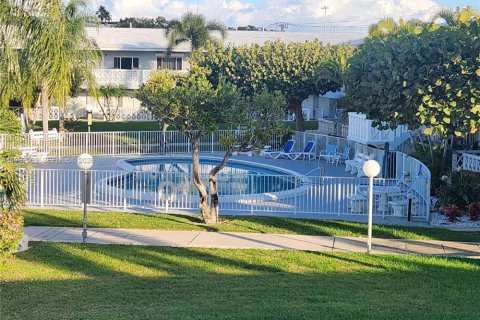 Condominio en venta en Fort Lauderdale, Florida, 1 dormitorio, 65.03 m2 № 2067175 - foto 23