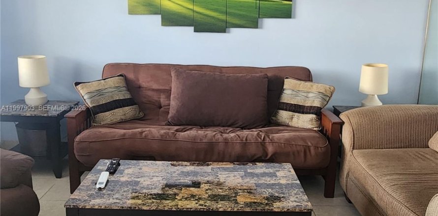 Condominio en Fort Lauderdale, Florida, 1 dormitorio  № 2067175