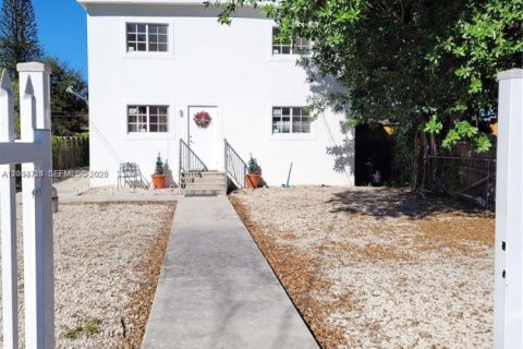 Villa ou maison à Miami, Floride 4 chambres, 261.61 m2 № 2305627
