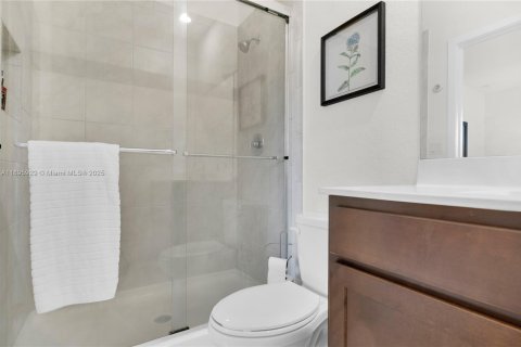 Купить виллу или дом в Флорида-Сити, Флорида 4 спальни, 197.51м2, № 1950270 - фото 19