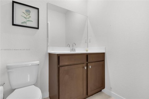 Купить виллу или дом в Флорида-Сити, Флорида 4 спальни, 197.51м2, № 1950270 - фото 28