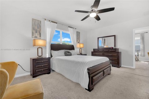 Купить виллу или дом в Флорида-Сити, Флорида 4 спальни, 197.51м2, № 1950270 - фото 16