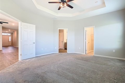 House in Haines City, Florida 4 bedrooms, 188.5 sq.m. № 1885677 - photo 21
