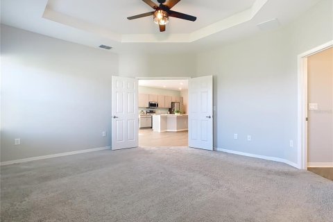 House in Haines City, Florida 4 bedrooms, 188.5 sq.m. № 1885677 - photo 22