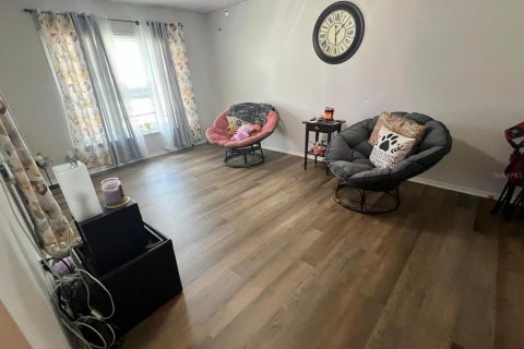 Villa ou maison à vendre à Deltona, Floride: 3 chambres, 126.81 m2 № 2236050 - photo 17