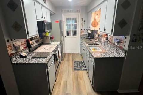 Villa ou maison à vendre à Deltona, Floride: 3 chambres, 126.81 m2 № 2236050 - photo 27