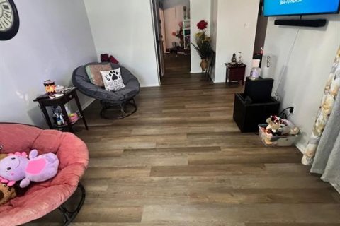 Villa ou maison à vendre à Deltona, Floride: 3 chambres, 126.81 m2 № 2236050 - photo 4