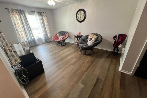 Villa ou maison à vendre à Deltona, Floride: 3 chambres, 126.81 m2 № 2236050 - photo 19