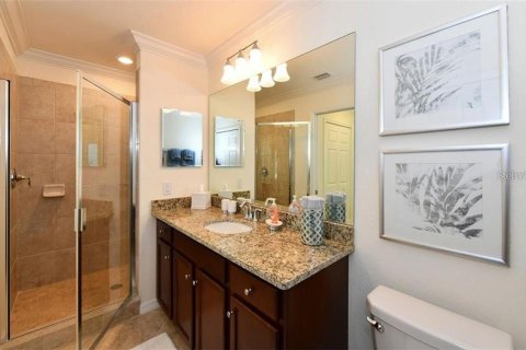 Condo in Lakewood Ranch, Florida, 3 bedrooms in LAKEWOOD NATIONAL  № 1915637 - photo 17