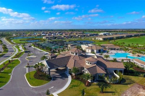 Condo in Lakewood Ranch, Florida, 3 bedrooms in LAKEWOOD NATIONAL  № 1915637 - photo 29