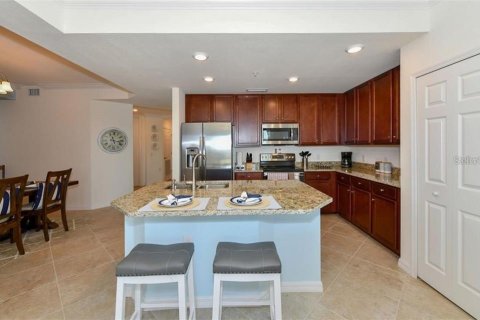 Condo in Lakewood Ranch, Florida, 3 bedrooms in LAKEWOOD NATIONAL  № 1915637 - photo 13