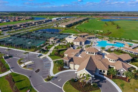 Condo in Lakewood Ranch, Florida, 3 bedrooms in LAKEWOOD NATIONAL  № 1915637 - photo 30