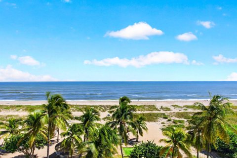 Condo à Pompano Beach, Floride, 2 chambres  № 2431308