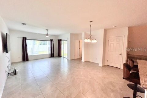 Touwnhouse à louer à Kissimmee, Floride: 4 chambres, 173.54 m2 № 1915304 - photo 2