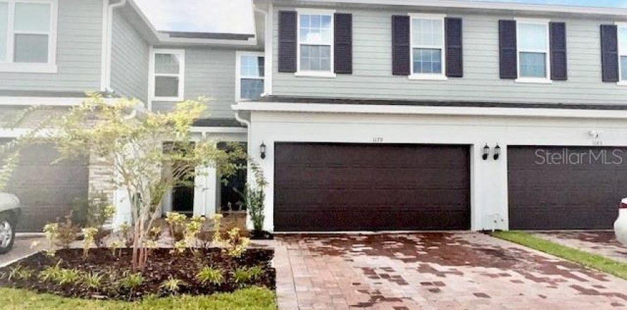 Adosado en Kissimmee, Florida 4 dormitorios, 173.54 m2 № 1915304