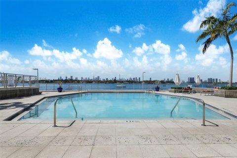 Condominio en venta en Miami Beach, Florida, 52.03 m2 № 2049915 - foto 14