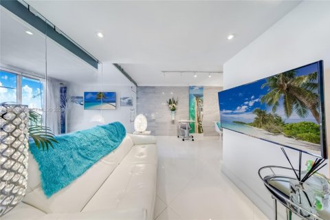 Condominio en venta en Miami Beach, Florida, 52.03 m2 № 2049915 - foto 6