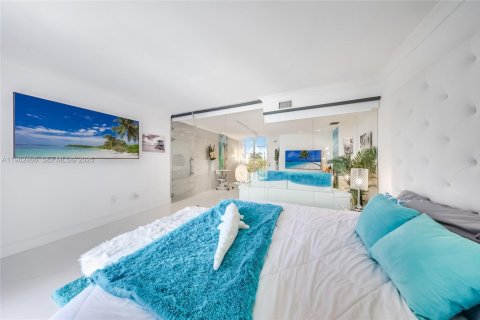 Condominio en venta en Miami Beach, Florida, 52.03 m2 № 2049915 - foto 11
