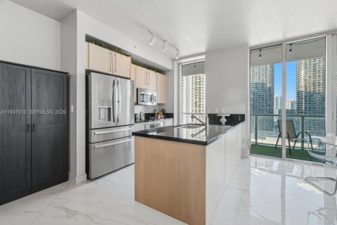 Condo in Miami, Florida, 2 bedrooms  № 1995733 - photo 8