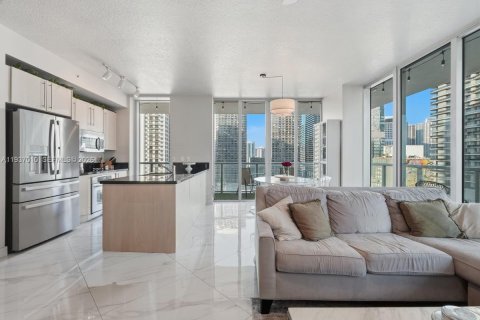Condo in Miami, Florida, 2 bedrooms  № 1995733 - photo 10