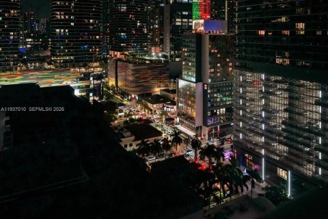 Condo in Miami, Florida, 2 bedrooms  № 1995733 - photo 27