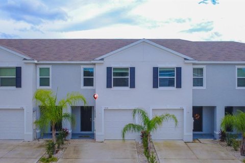Touwnhouse à Wesley Chapel, Floride 3 chambres, 155.43 m2 № 2416706