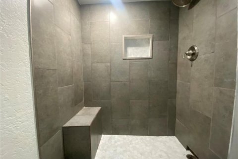 Condo in Tampa, Florida, 2 bedrooms  № 1012760 - photo 8