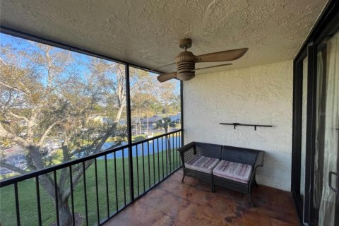 Condo in Tampa, Florida, 2 bedrooms  № 1012760 - photo 12