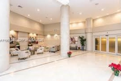 Condominio en alquiler en Aventura, Florida, 2 dormitorios, 126.81 m2 № 2029625 - foto 20