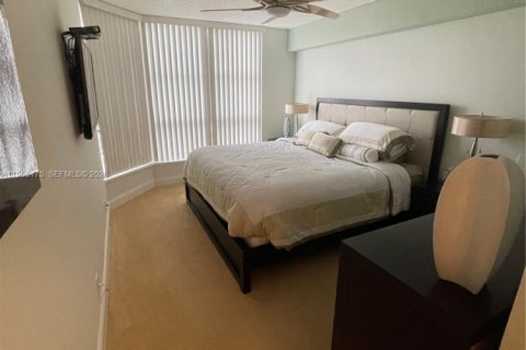 Condominio en alquiler en Aventura, Florida, 2 dormitorios, 126.81 m2 № 2029625 - foto 15