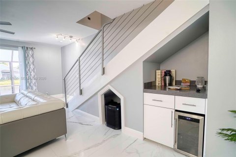 Снять в аренду таунхаус в Уэстон, Флорида 3 спальни, 134.06м2, № 2003849 - фото 29