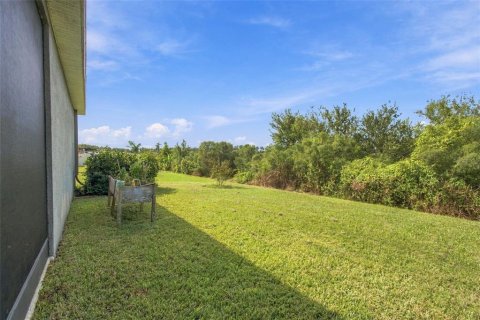 Villa ou maison à vendre à Land O' Lakes, Floride: 3 chambres, 142.14 m2 № 2416525 - photo 18
