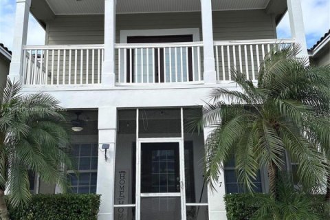 Снять в аренду таунхаус в Корал-Спрингс, Флорида 3 спальни, 195.47м2, № 1964042 - фото 1