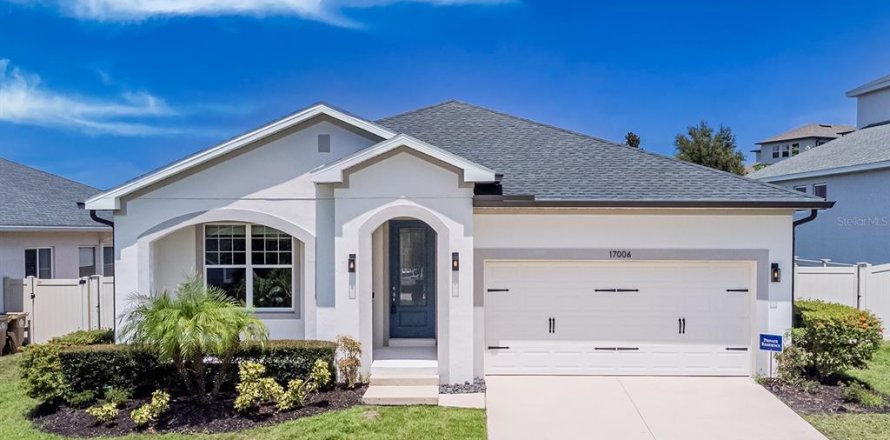 House in Clermont, Florida 3 bedrooms, 181.44 sq.m. № 1906300