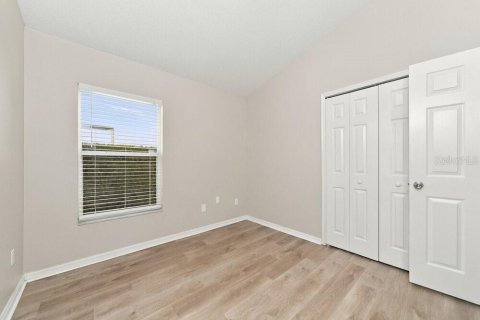 Villa ou maison à louer à Casselberry, Floride: 4 chambres, 171.03 m2 № 2386799 - photo 13