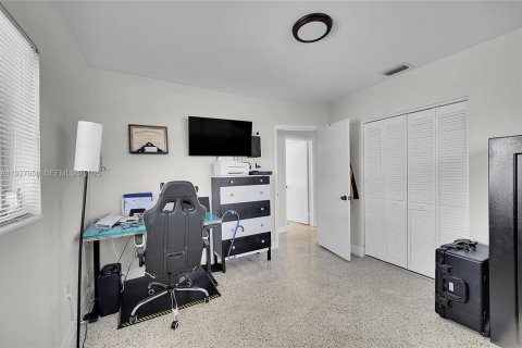 Casa en venta en Miami, Florida, 3 dormitorios, 107.02 m2 № 1988709 - foto 21